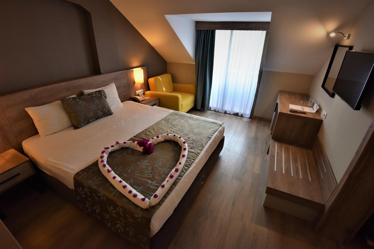 Lucida Beach Hotel Çamyuva Εξωτερικό φωτογραφία