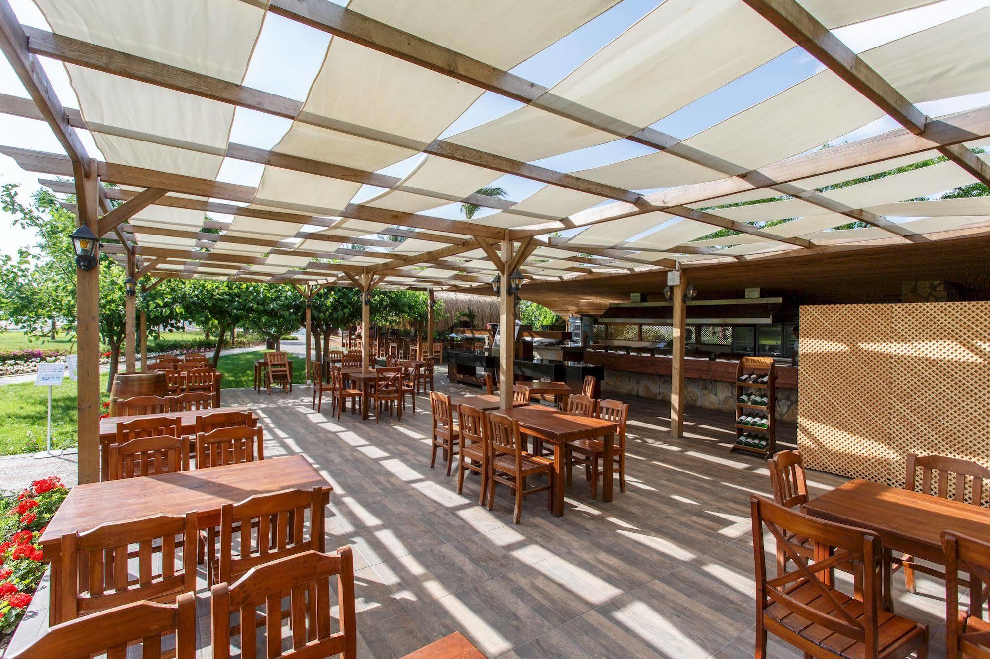Lucida Beach Hotel Çamyuva Εξωτερικό φωτογραφία